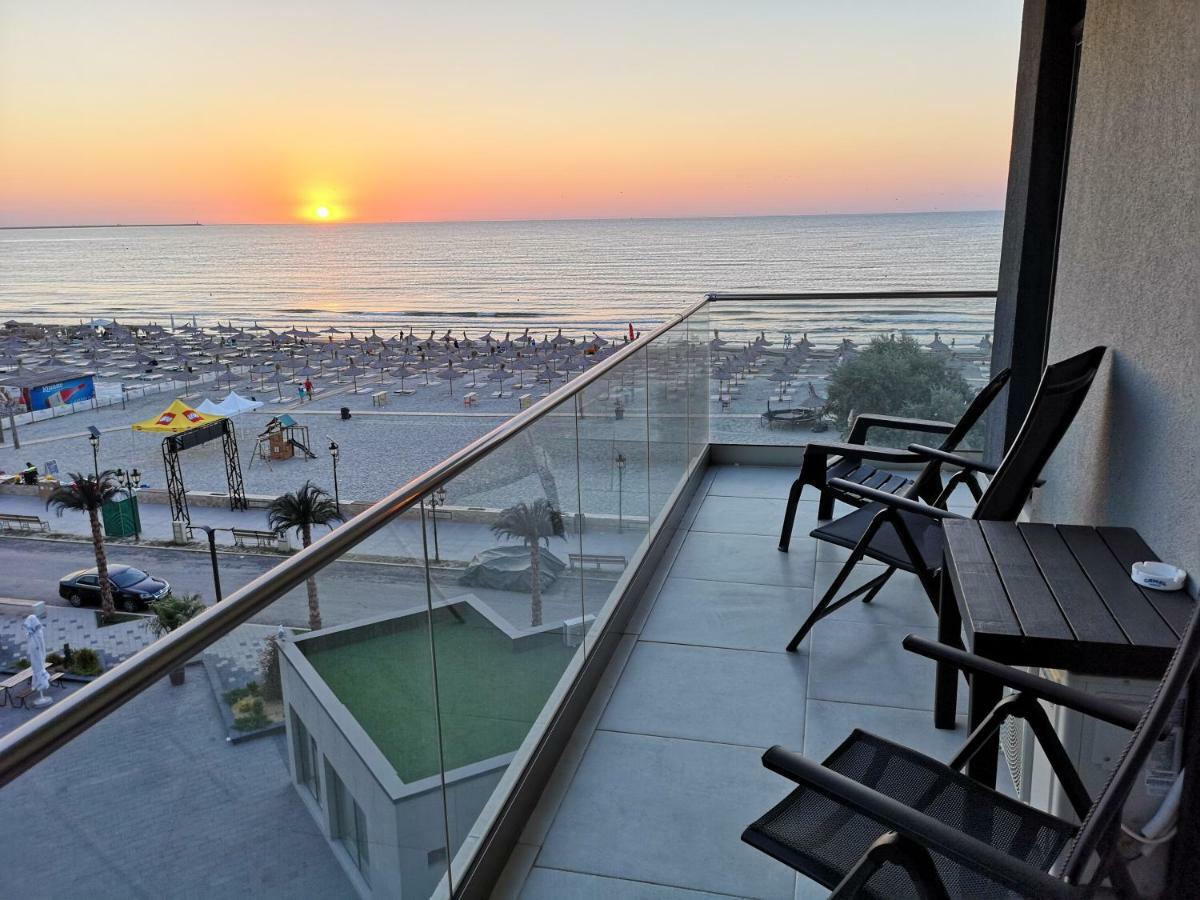 Relax Inn Apartment Navodari Exterior photo