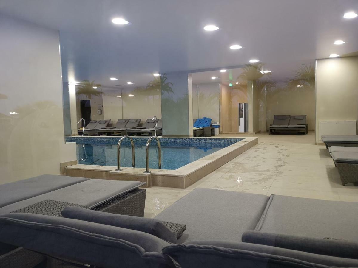 Relax Inn Apartment Navodari Exterior photo